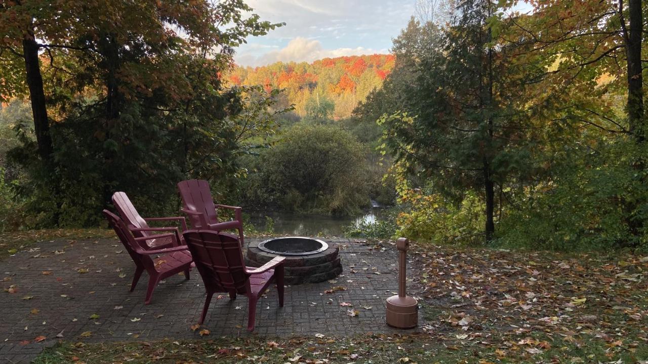 Betsie Riverside Resort Benzonia 외부 사진