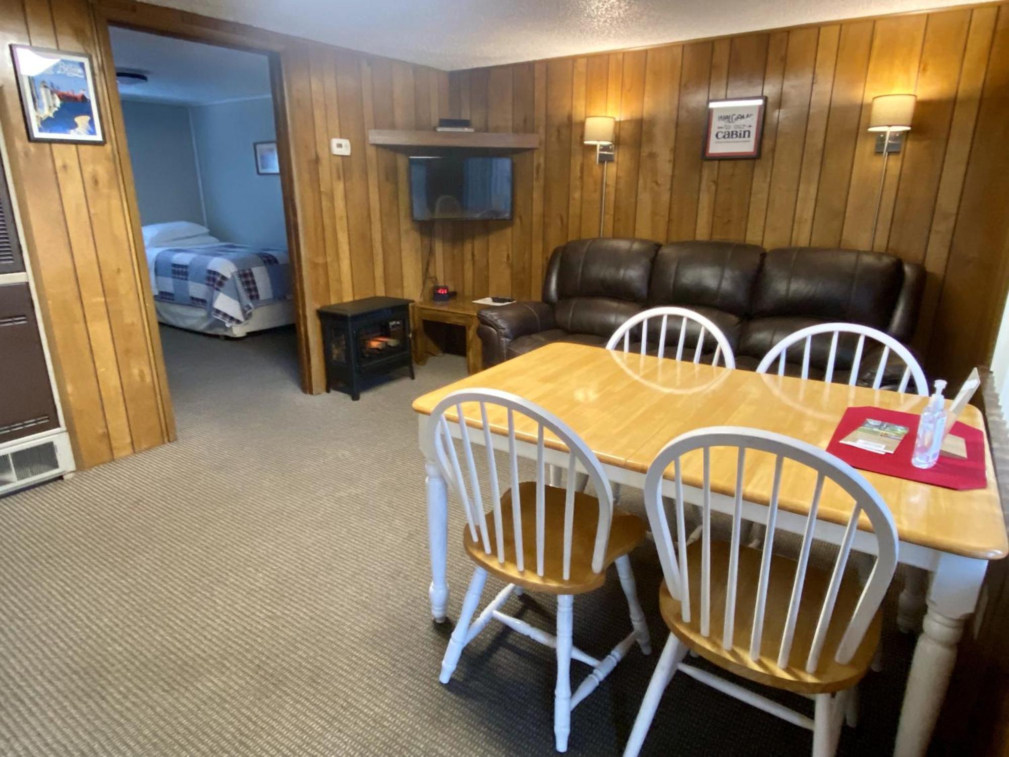 Betsie Riverside Resort Benzonia 외부 사진